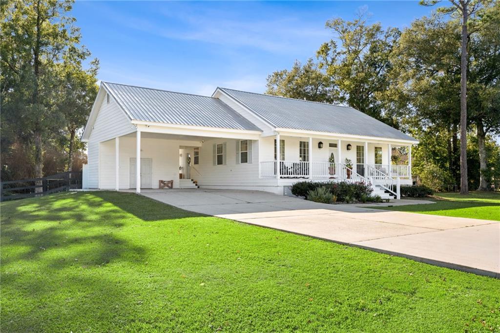 50124 LOUISIANA POLO FARMS EAST Boulevard