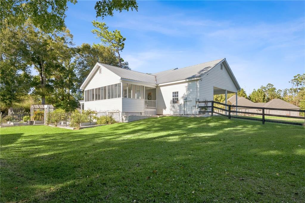 50124 LOUISIANA POLO FARMS EAST Boulevard