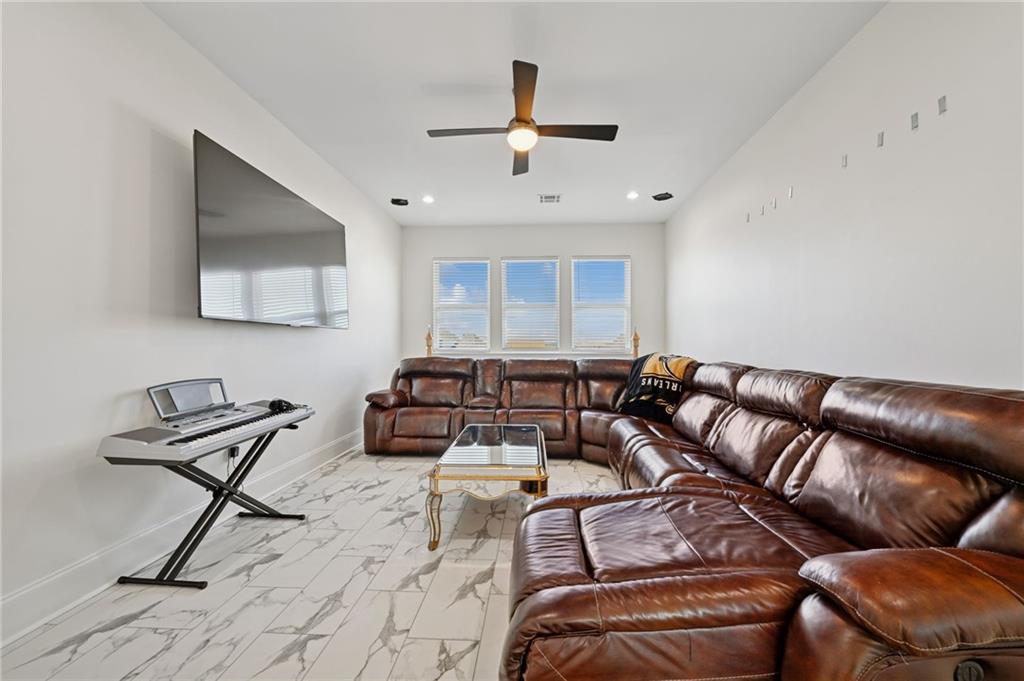 501 LOGAN ISLAND Court