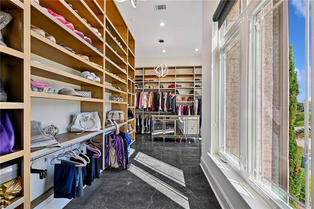 501 LOGAN ISLAND Court