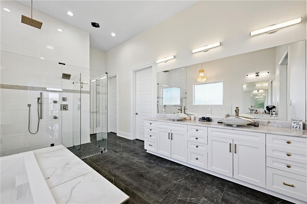 501 LOGAN ISLAND Court