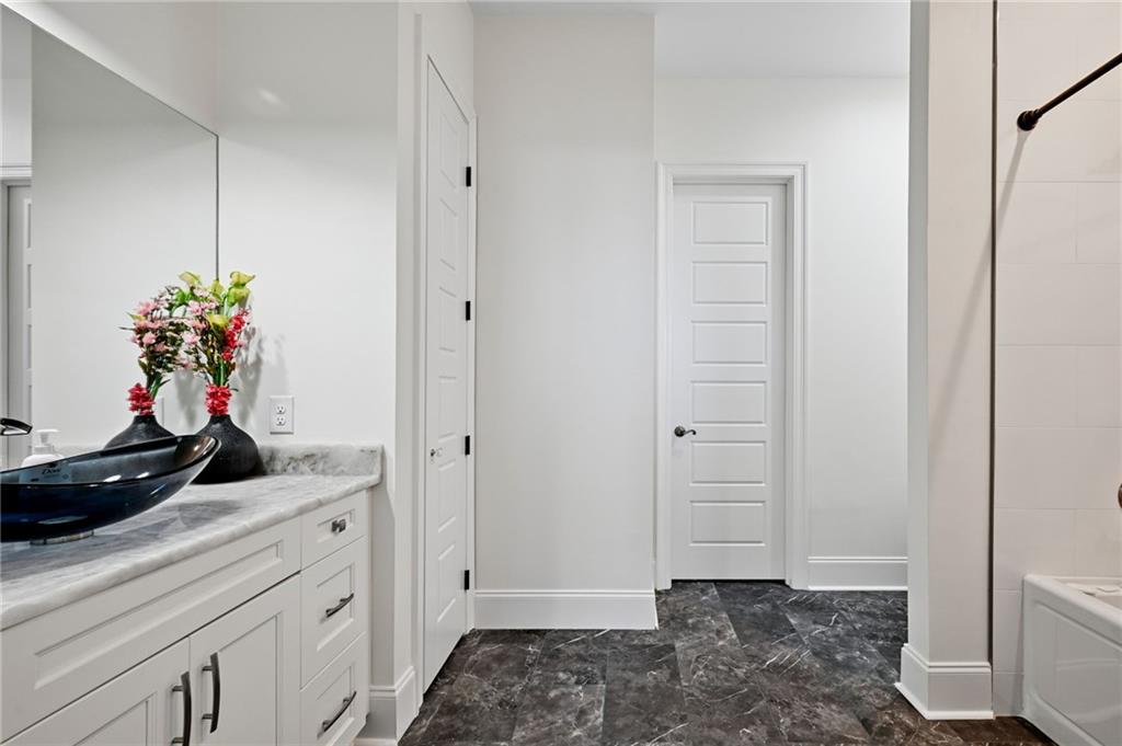 501 LOGAN ISLAND Court