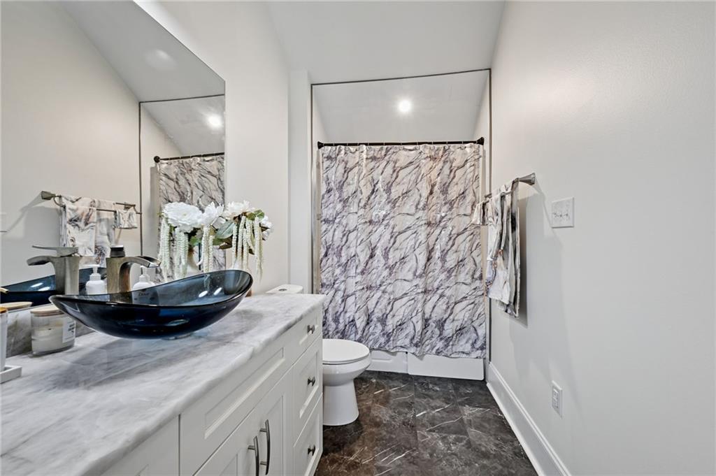 501 LOGAN ISLAND Court