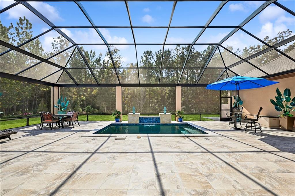 500 OAK TREE Court