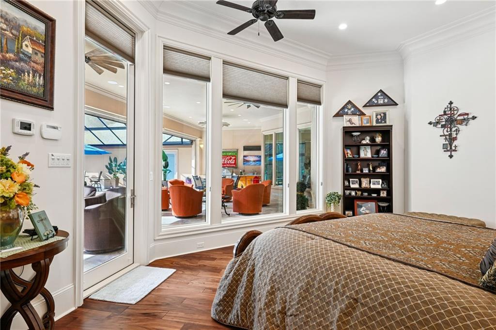 500 OAK TREE Court