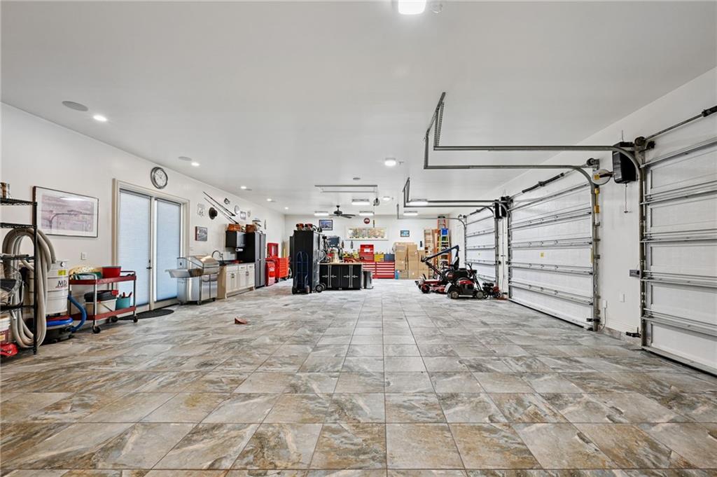 500 OAK TREE Court