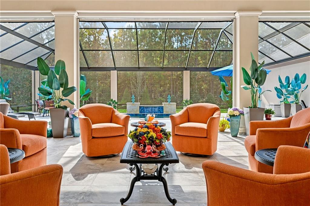 500 OAK TREE Court
