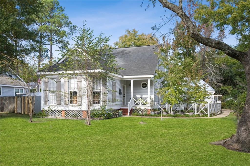 700 COVINGTON POINT Drive