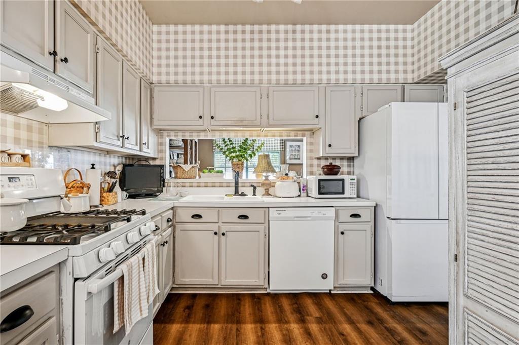 700 COVINGTON POINT Drive