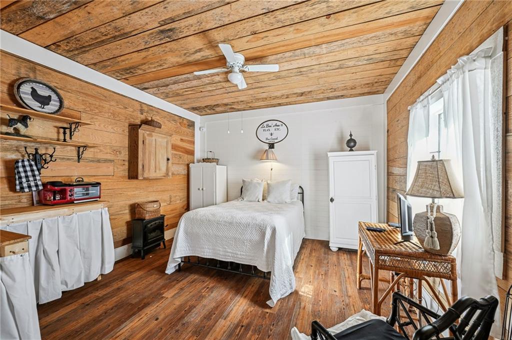 700 COVINGTON POINT Drive