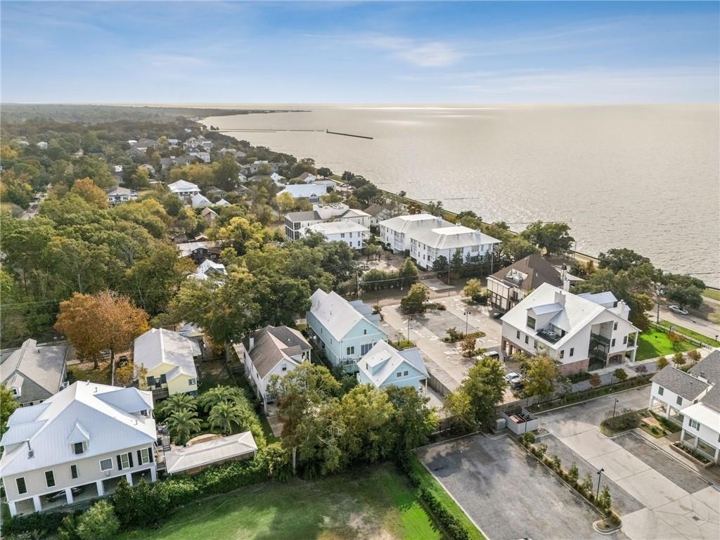 124 LAFITTE ST Street