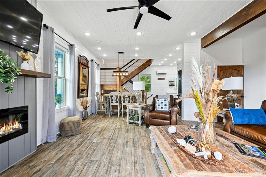 124 LAFITTE ST Street