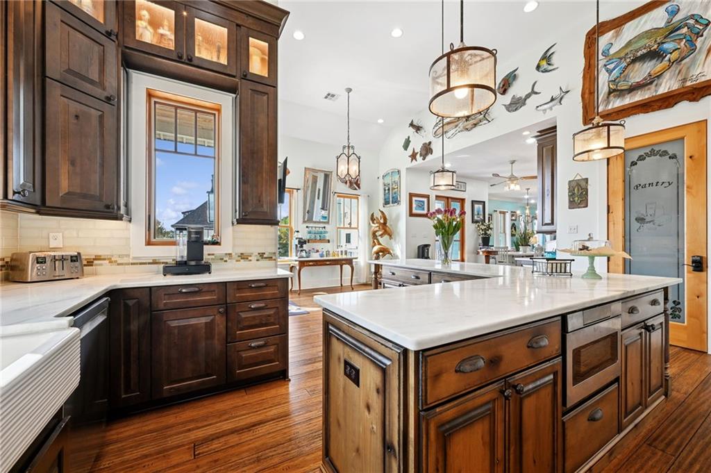 124 LAFITTE ST Street