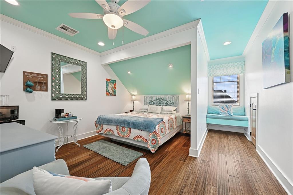 124 LAFITTE ST Street