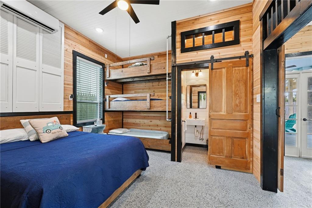 124 LAFITTE ST Street