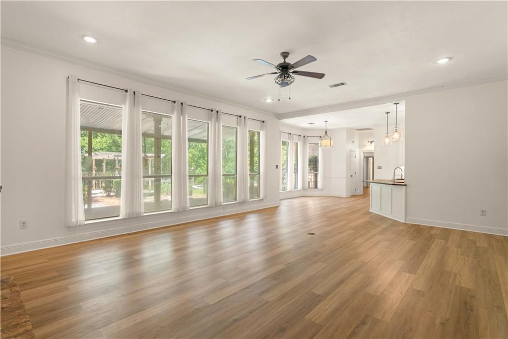 125 BENT TREE Court