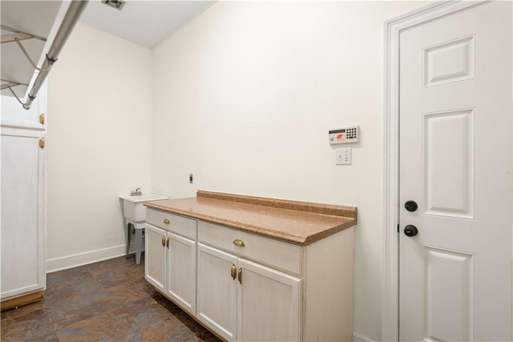 125 BENT TREE Court