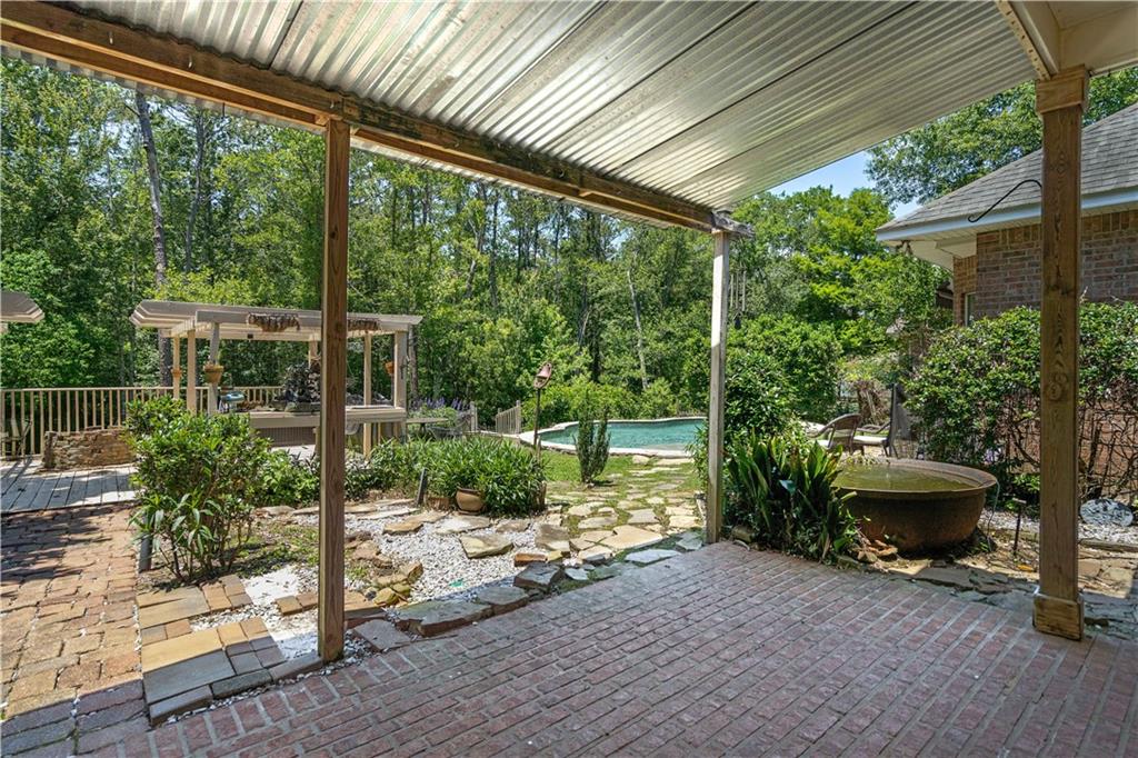 125 BENT TREE Court