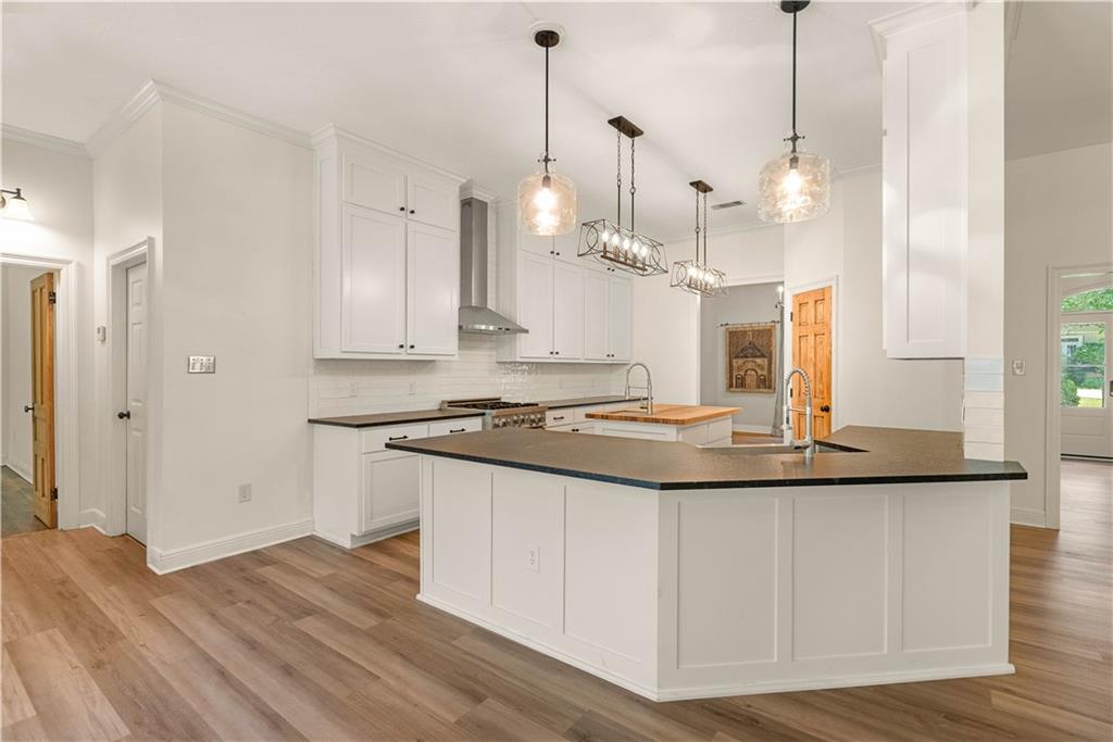 125 BENT TREE Court