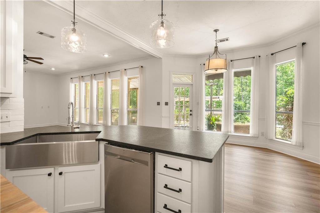 125 BENT TREE Court
