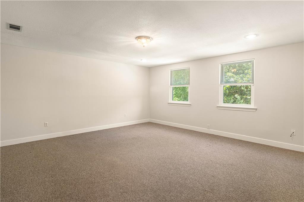 125 BENT TREE Court