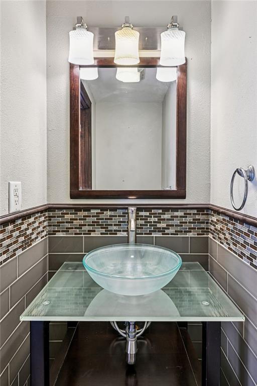 23375 LOWE DAVIS Road