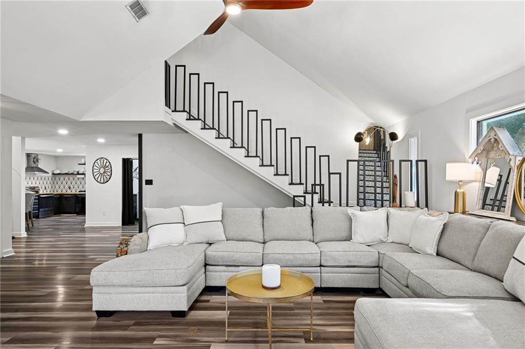 22228 RUE COQUILLE None