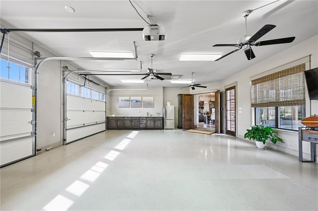 500 TALLOW TREE Drive