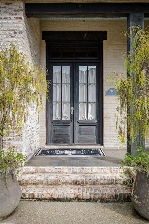 500 TALLOW TREE Drive