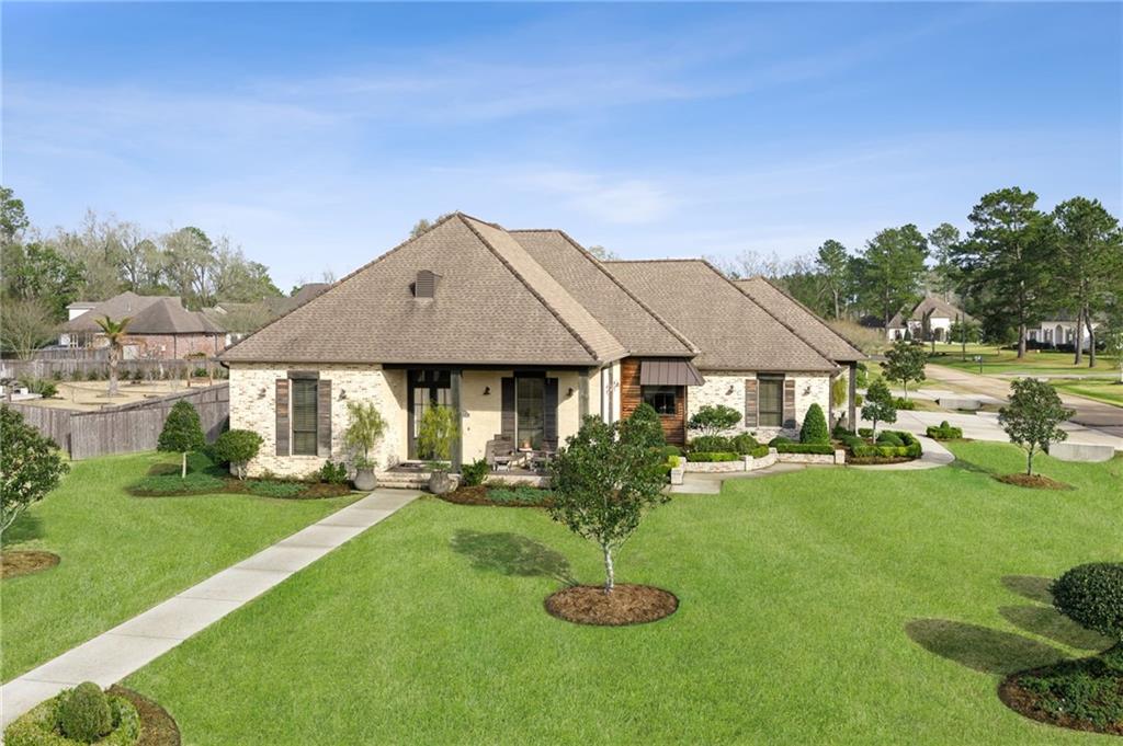 500 TALLOW TREE Drive