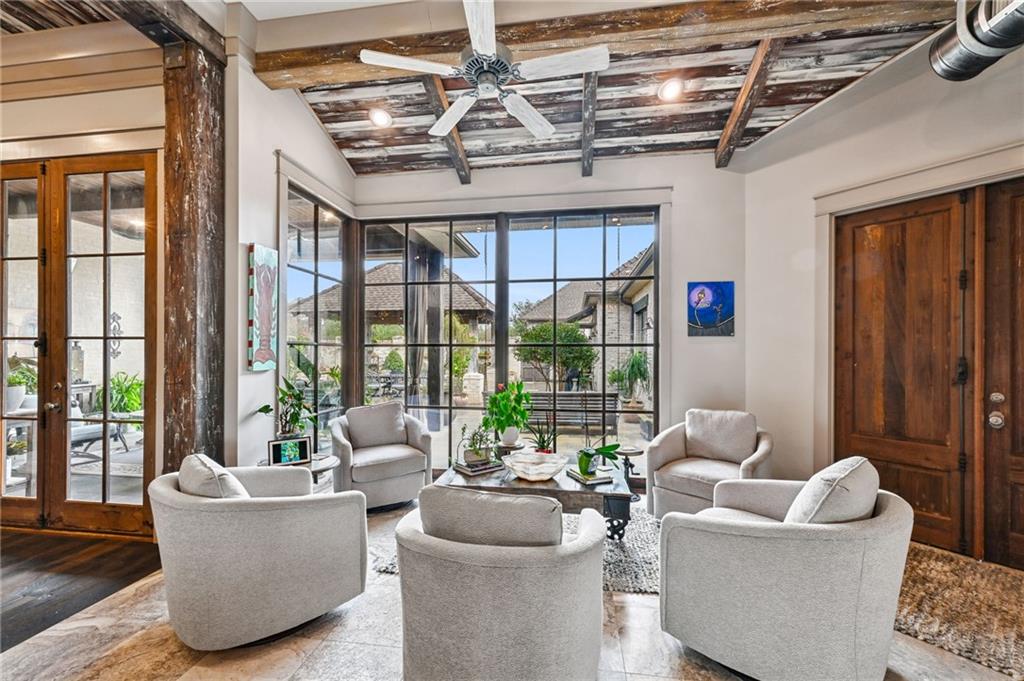 500 TALLOW TREE Drive