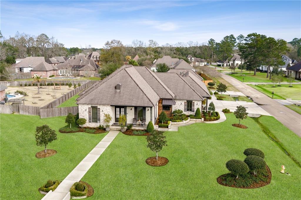 500 TALLOW TREE Drive