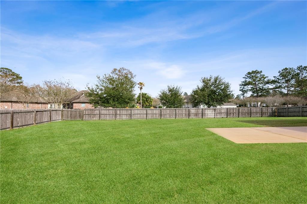 500 TALLOW TREE Drive