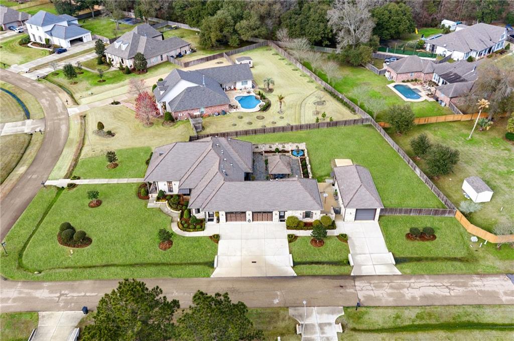 500 TALLOW TREE Drive