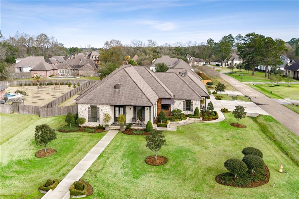 500 TALLOW TREE Drive