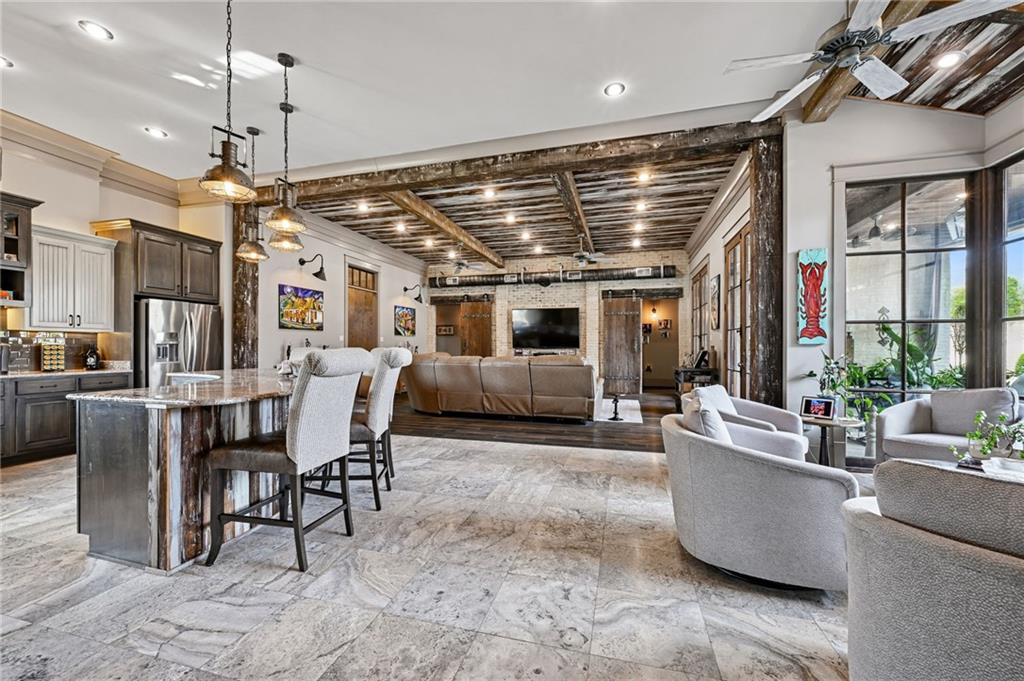 500 TALLOW TREE Drive