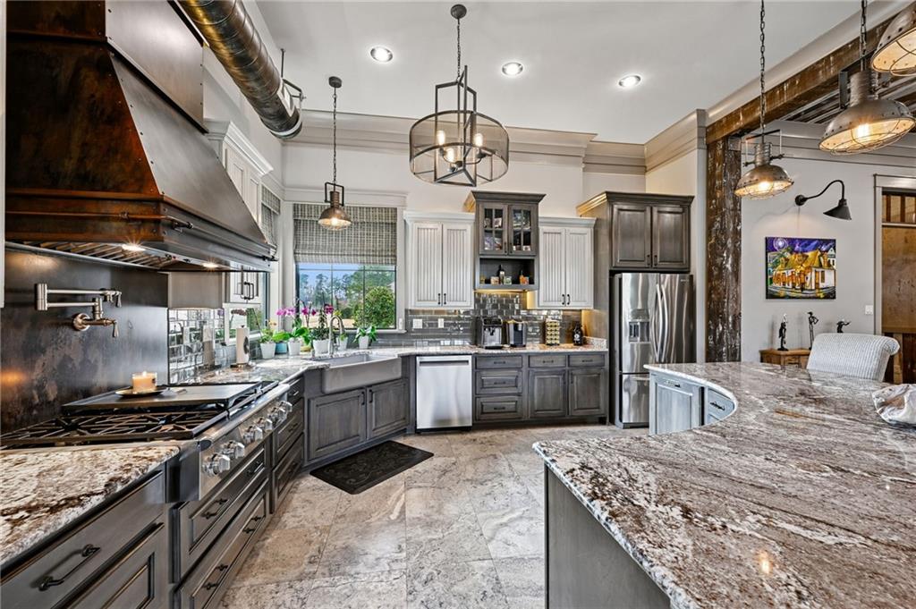 500 TALLOW TREE Drive