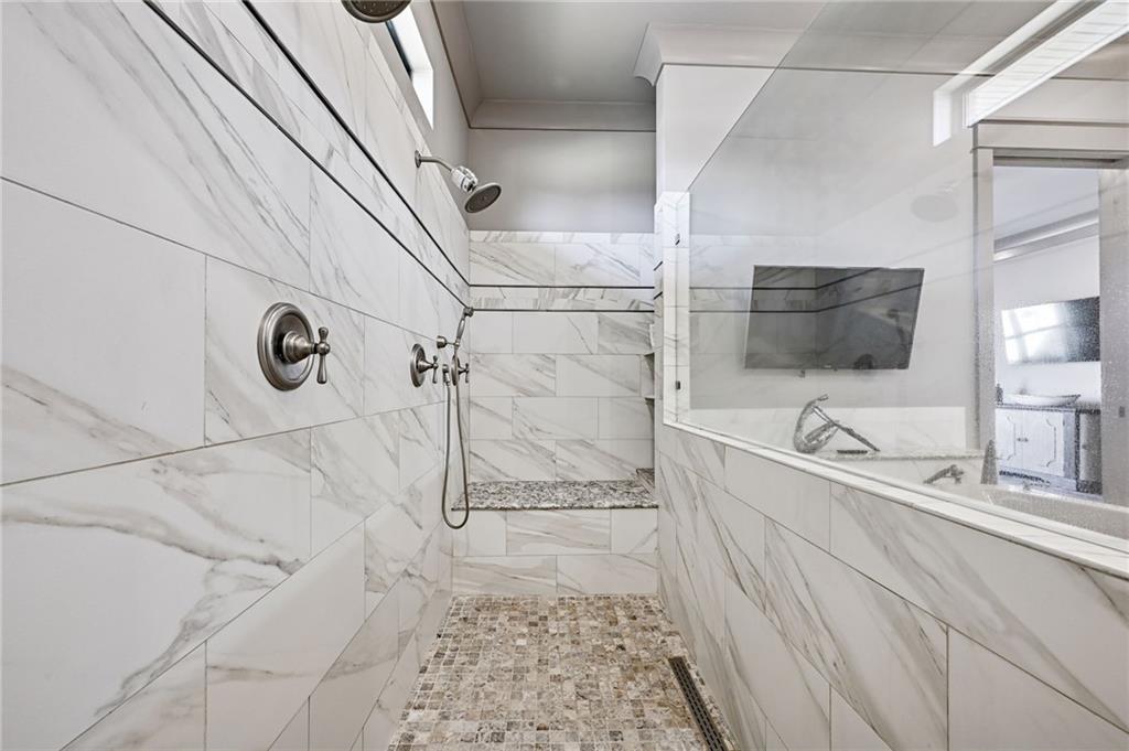 500 TALLOW TREE Drive