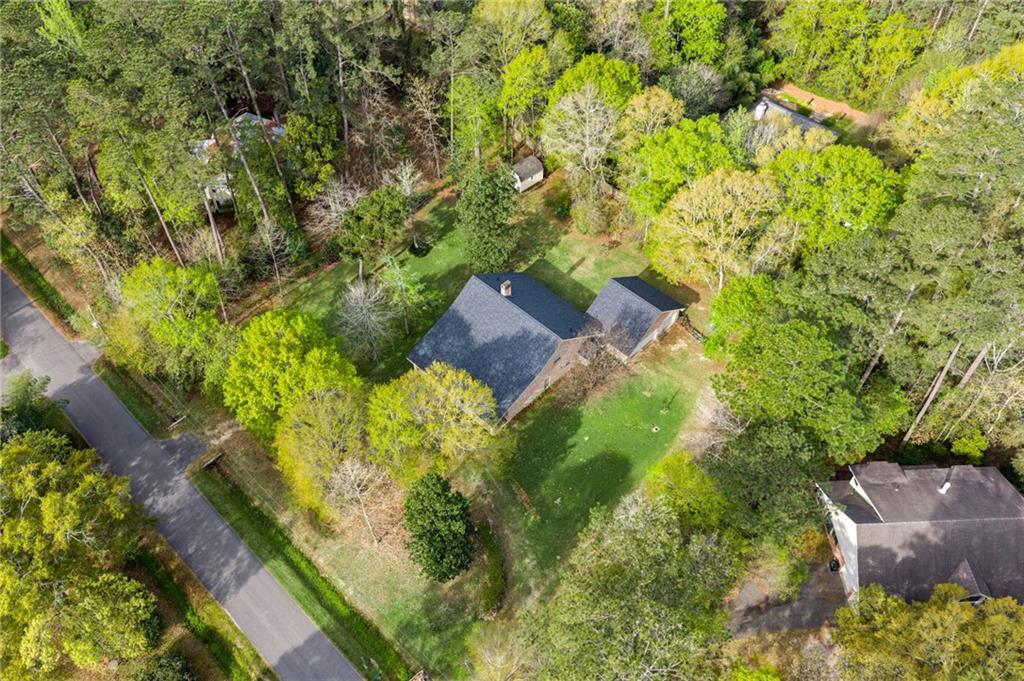 33 ELIZABETH Drive