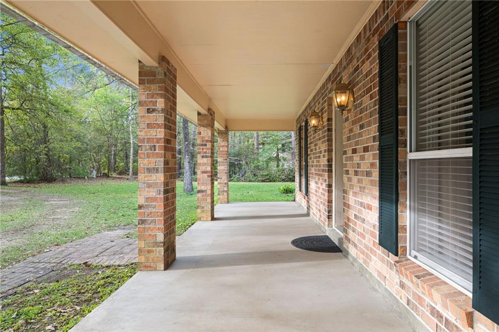 33 ELIZABETH Drive