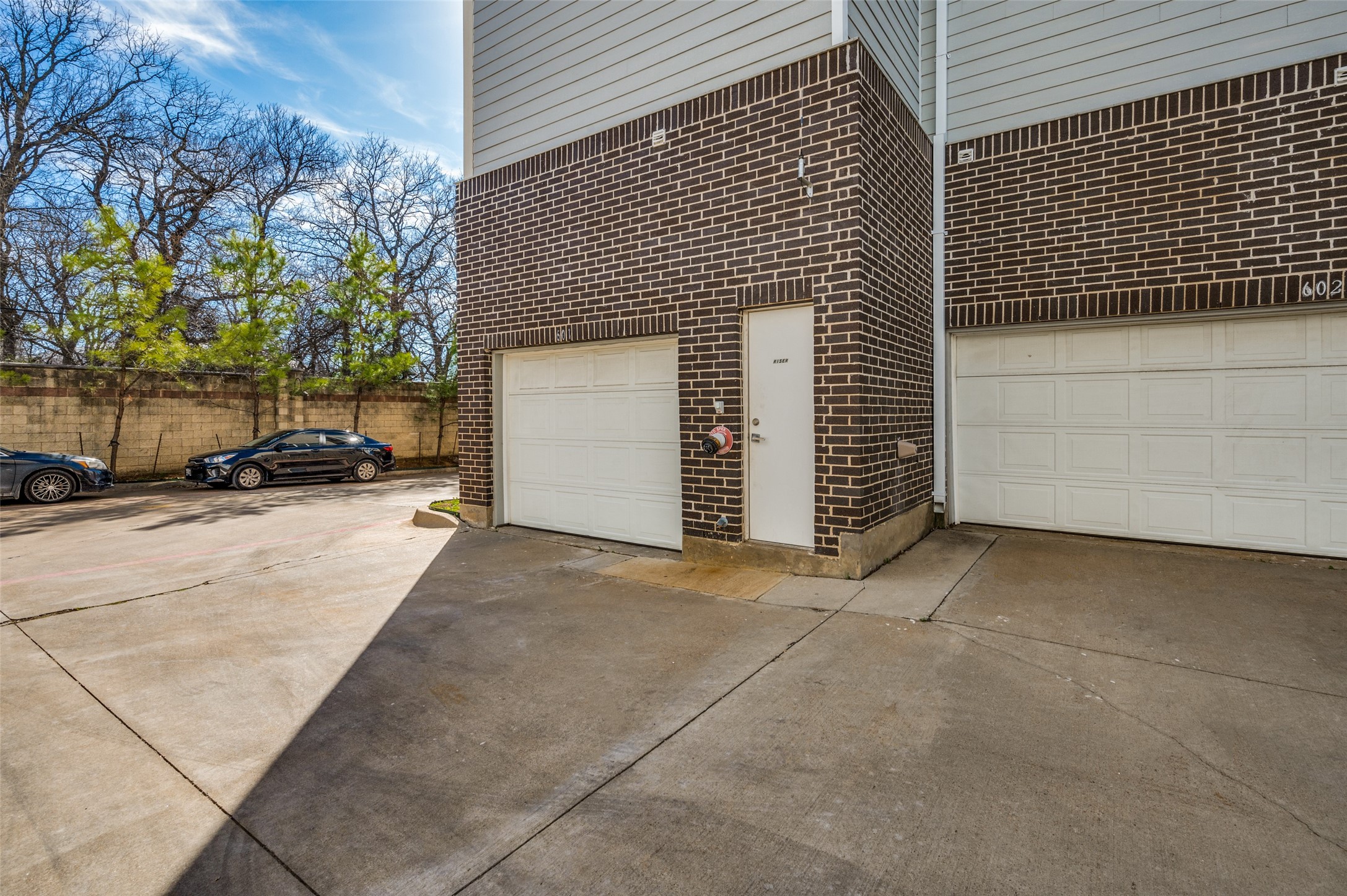 1211 Beaconsfield Lane 601