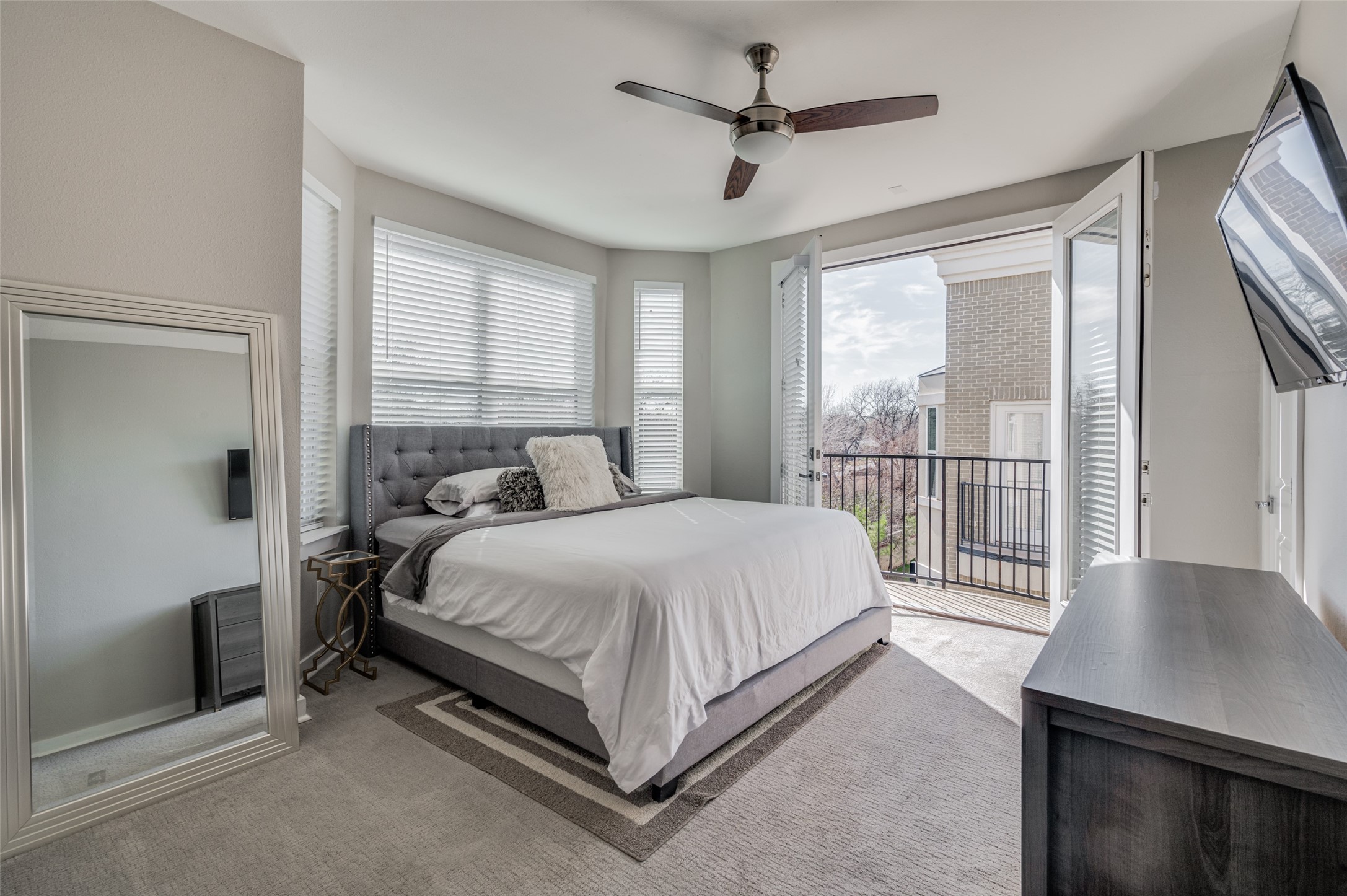 1211 Beaconsfield Lane 601