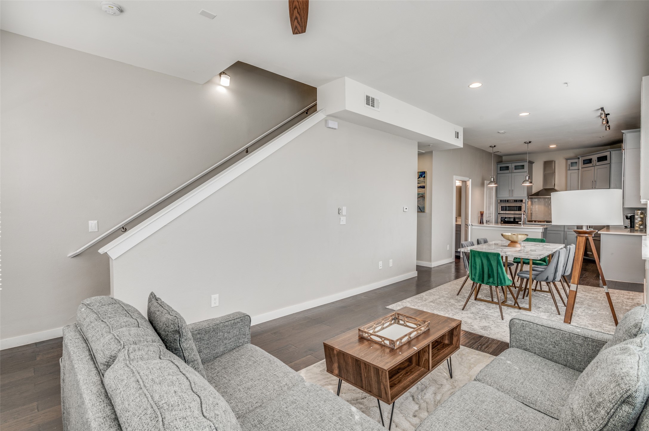 1211 Beaconsfield Lane 601