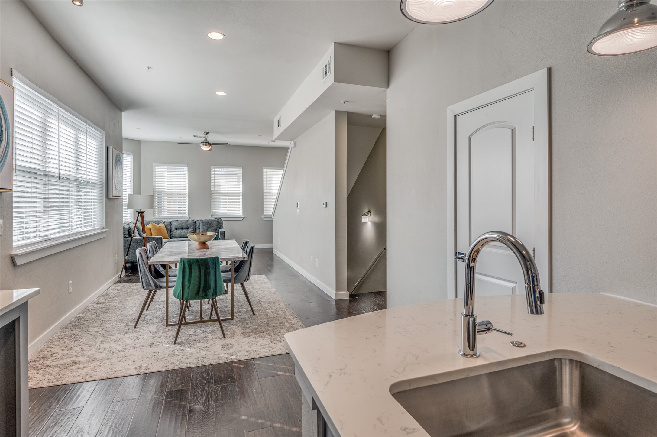 1211 Beaconsfield Lane 601