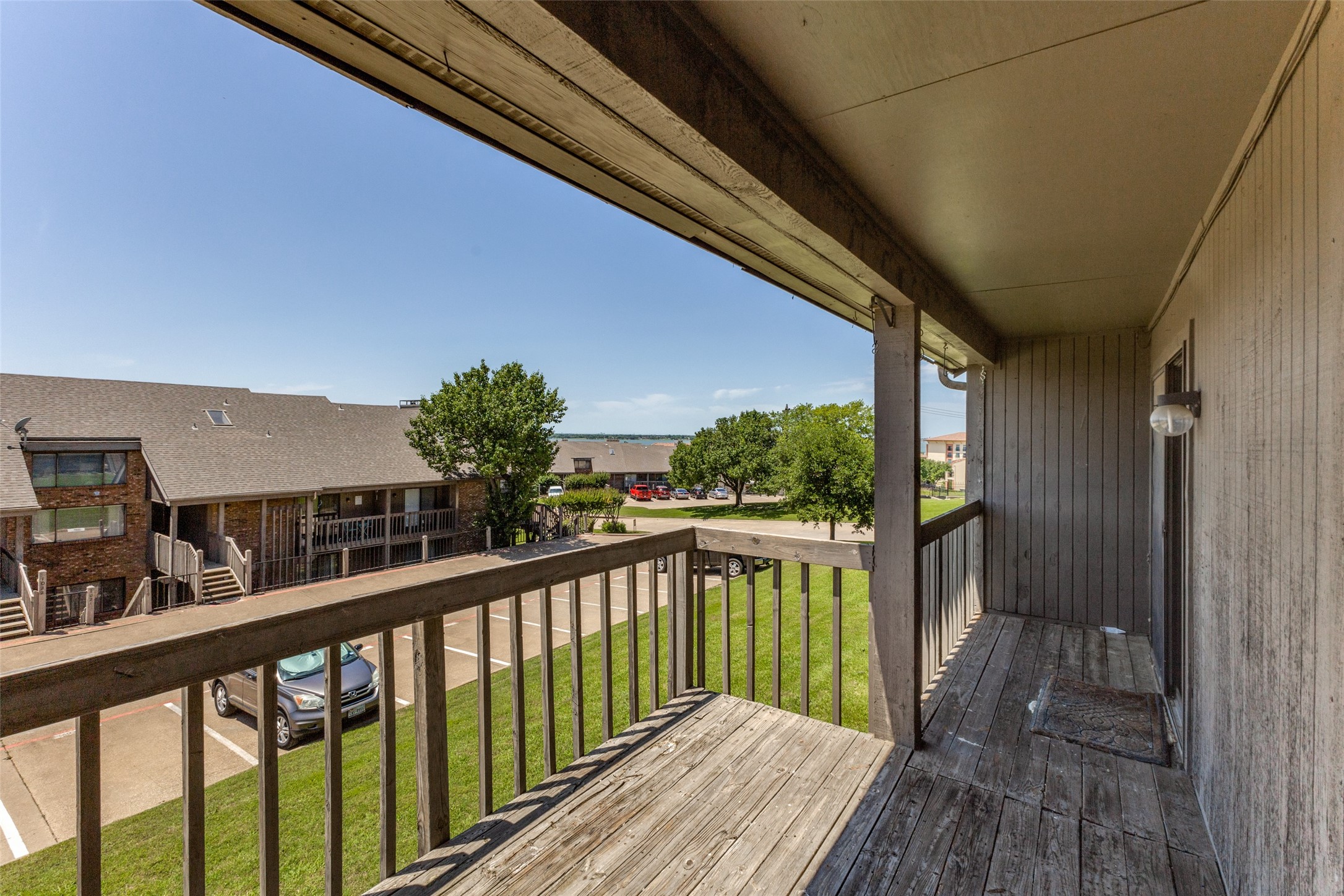 1010 Signal Ridge Place