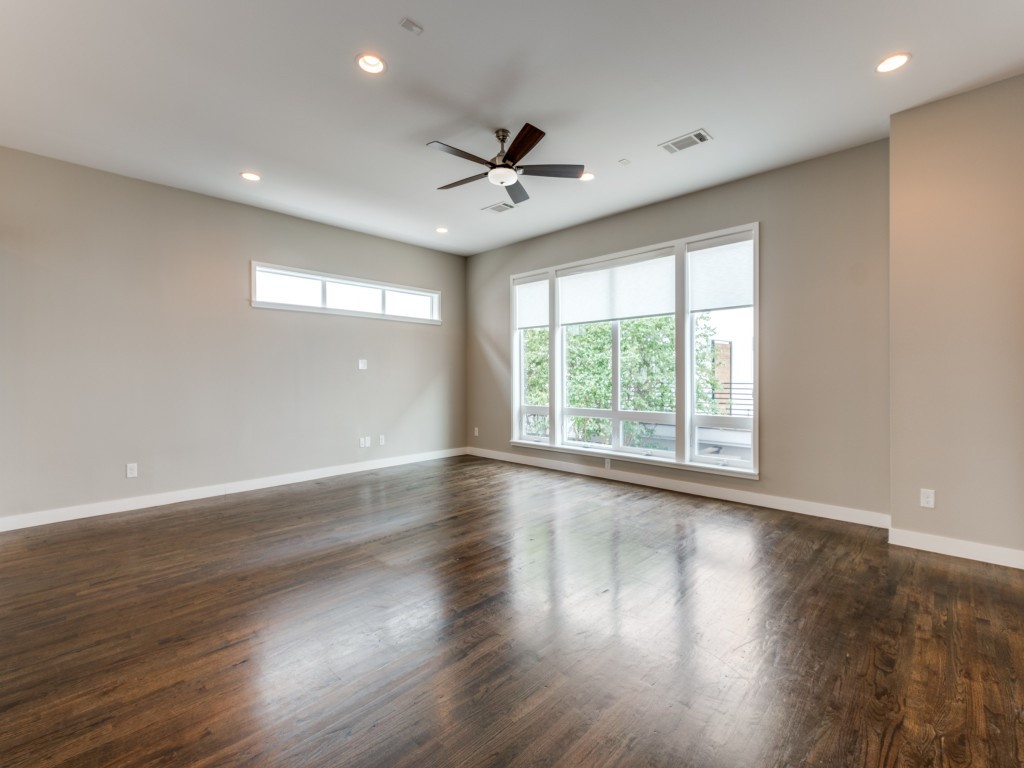 4945 Flitwick Court