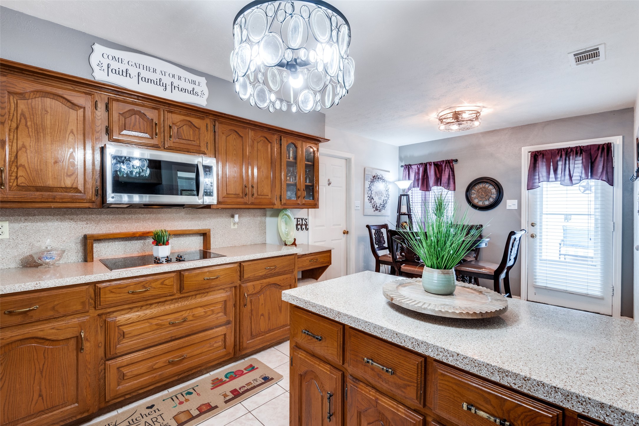 1352 Meriweather Place