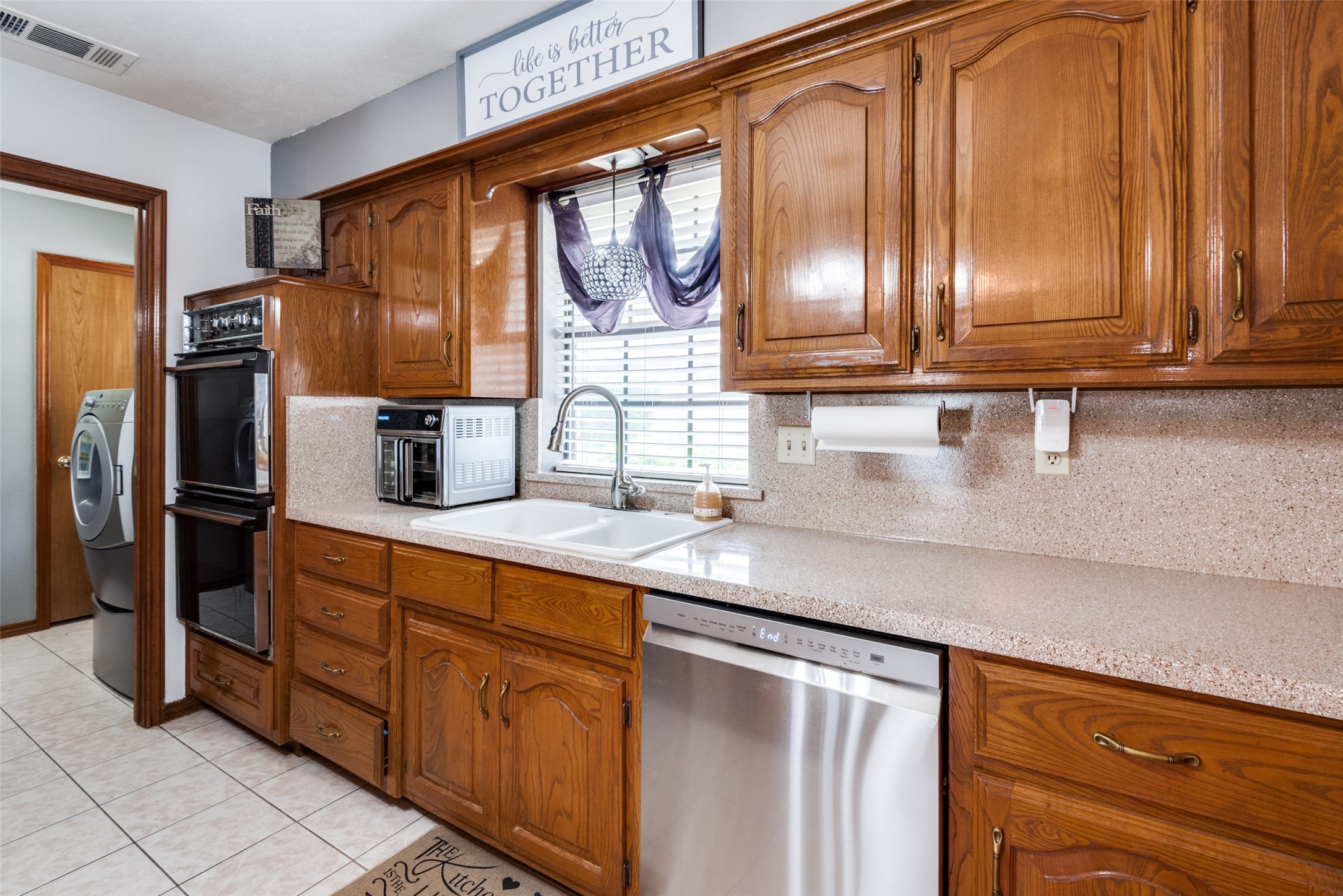 1352 Meriweather Place