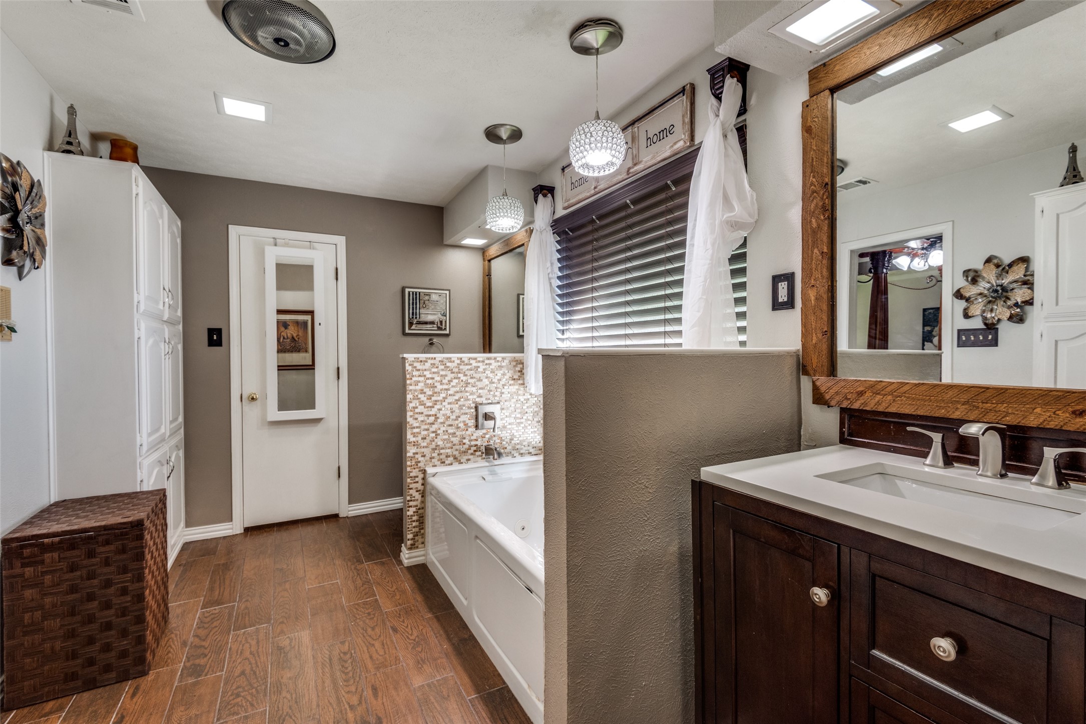 1352 Meriweather Place