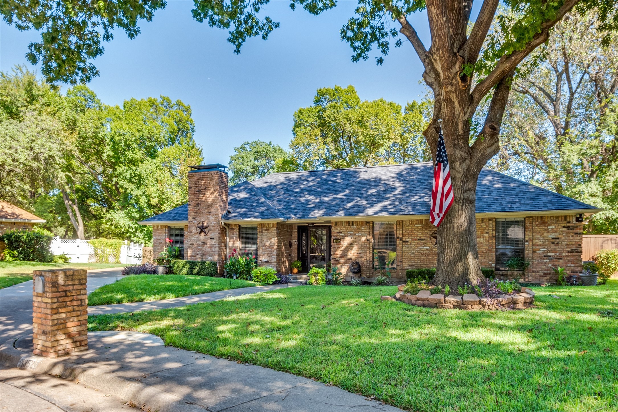 1352 Meriweather Place